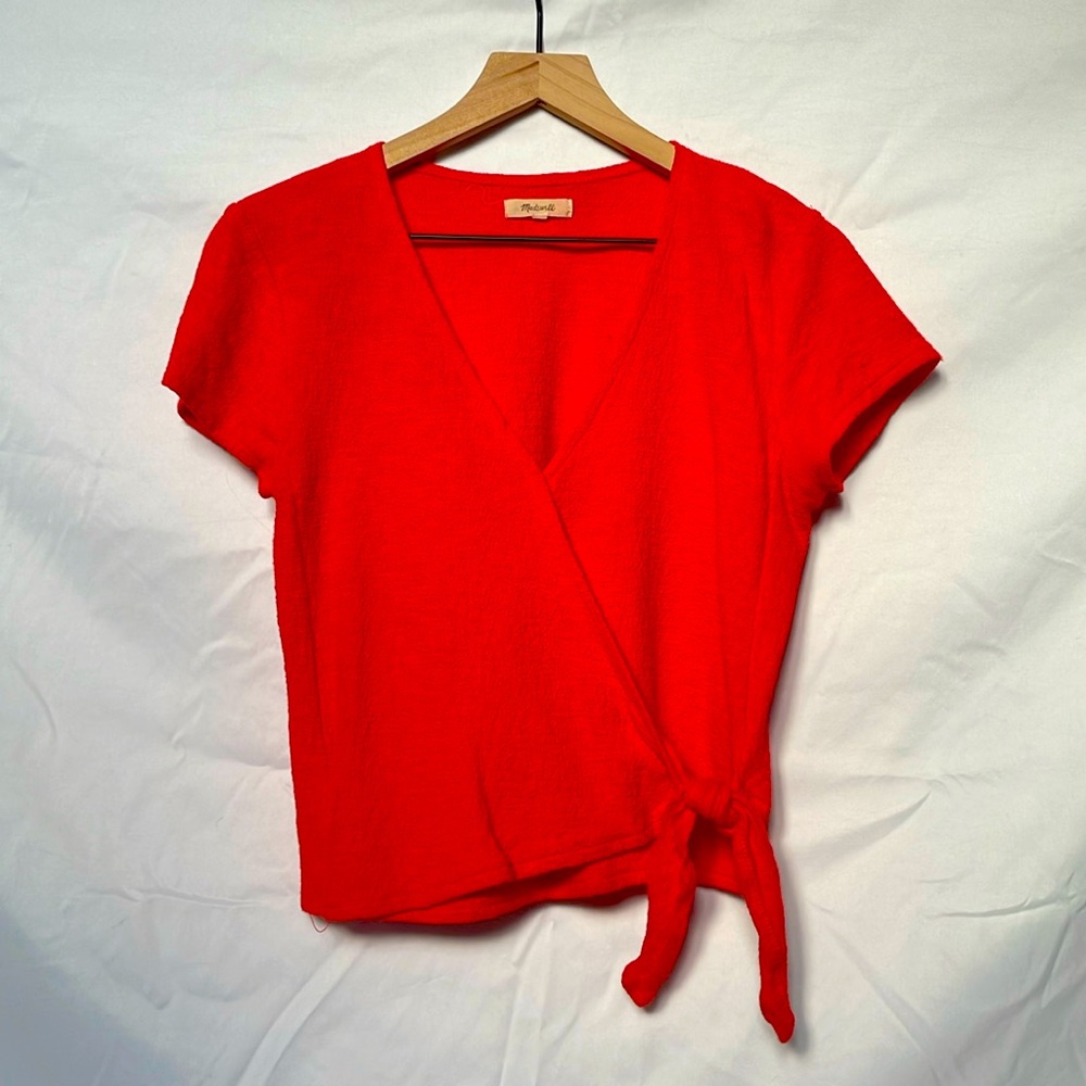 Madewell, short sleeve faux wrap, short sleeve shirt. (Small)